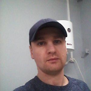 Олег, 37 лет, Новосибирск