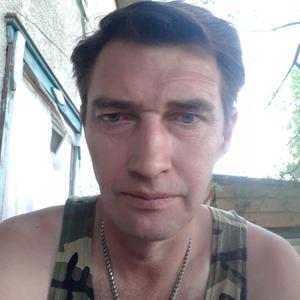 Александр, 44 года, Магадан
