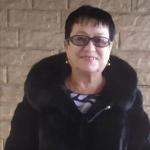 Елена, 68 лет, Владивосток