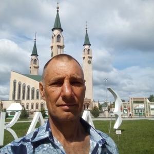 Парни в Невинномысске: Александр, 61 - ищет девушку из Невинномысска