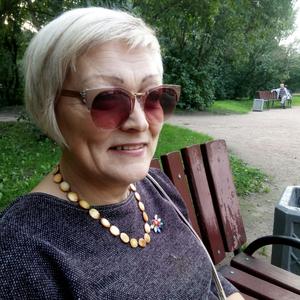 Девушки в Выборге: Ирина, 58 - ищет парня из Выборга