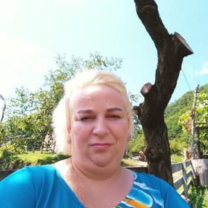 Девушки в Лазаревское: Людмила, 39 - ищет парня из Лазаревское
