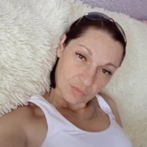 Elena, 40 лет, Санкт-Петербург