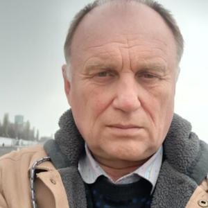 Вячеслав, 56 лет, Энгельс