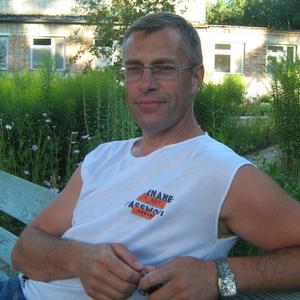 Михаил, 59 лет, Саратов