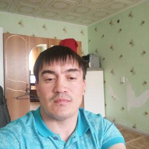 Парни в Азнакаево: Рамис, 40 - ищет девушку из Азнакаево