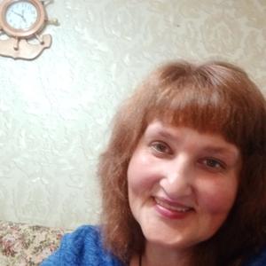 Девушки в Черняховске: Ирина, 50 - ищет парня из Черняховска