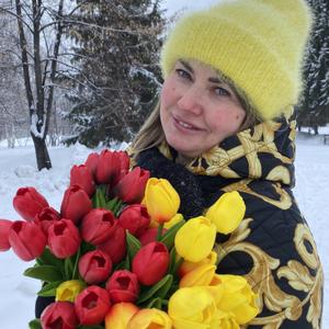 Девушки в Новосибирске: Стася, 45 - ищет парня из Новосибирска
