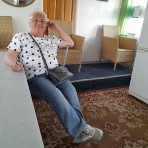 Девушки в Твери: Ольга, 67 - ищет парня из Твери
