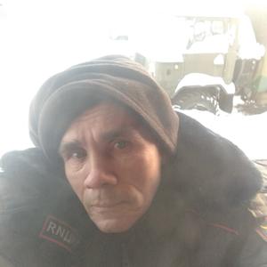 Парни в Тихвине: Олег, 55 - ищет девушку из Тихвина