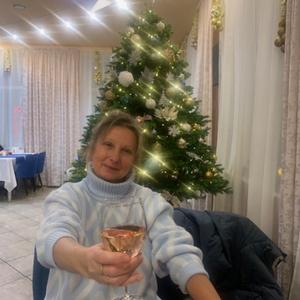 Галина, 60 лет, Санкт-Петербург