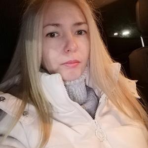 Девушки в Таганроге: Кристина, 38 - ищет парня из Таганрога