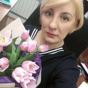 Девушки в Томске: Олеся, 43 - ищет парня из Томска