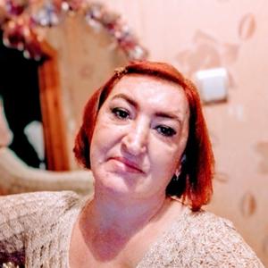 Девушки в Саратове: Светлана, 52 - ищет парня из Саратова