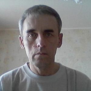 Юрий, 55 лет, Сокол