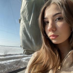 Девушки в Санкт-Петербурге: Ангелина, 22 - ищет парня из Санкт-Петербурга
