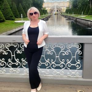 Девушки в Егорьевске: Елена, 51 - ищет парня из Егорьевска
