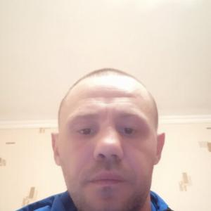 Парни в Калининграде: Сантос Петров, 33 - ищет девушку из Калининграда