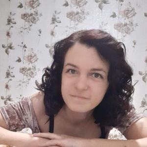 Девушки в Калининграде: Таня, 35 - ищет парня из Калининграда