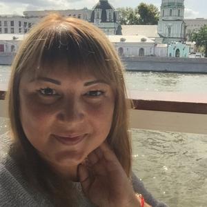 Девушки в Якутске: Надия, 45 - ищет парня из Якутска