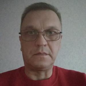 Парни в Саратове: Игорь, 54 - ищет девушку из Саратова