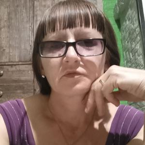 Девушки в Смоленске: Елена, 48 - ищет парня из Смоленска