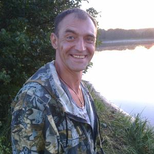 Дмитрий, 49 лет, Бор