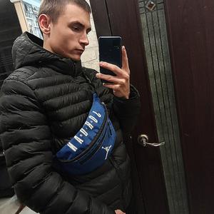 Парни в Тольятти: Юрий, 19 - ищет девушку из Тольятти