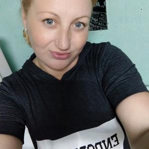 Девушки в Каргасок: Юлия, 43 - ищет парня из Каргасок