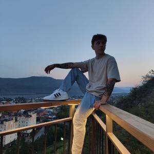 Илья, 18 лет, Красноярск