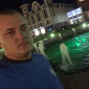 Александр, 24 года, Томск
