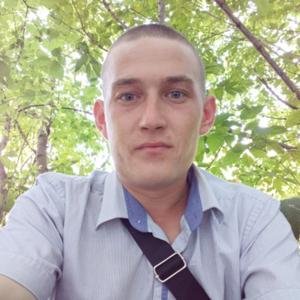 Иван, 28 лет, Киров