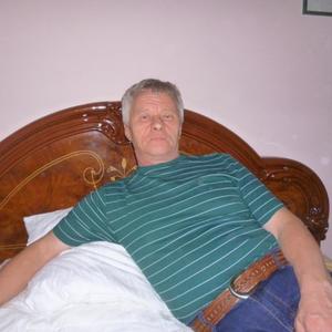Александр, 69 лет, Лесосибирск
