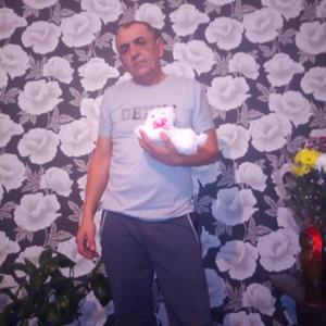 Анатолий, 63 года, Братск