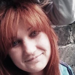 Девушки в Донецке: Елена, 31 - ищет парня из Донецка