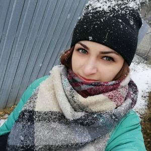 Девушки в Омске: Lilya, 28 - ищет парня из Омска