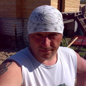Парни в Череповце: Виктор, 57 - ищет девушку из Череповца