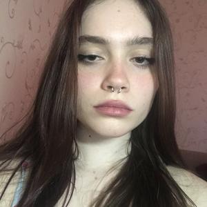 Агата, 19 лет, Нижневартовск