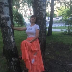 Девушки в Екатеринбурге: Людмила, 45 - ищет парня из Екатеринбурга