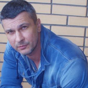Андрей, 47 лет, Саратов