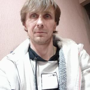 Игорь, 48 лет, Свободный
