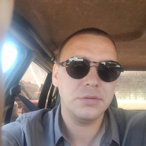 Парни в Батайске: Андрейсу, 37 - ищет девушку из Батайска