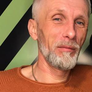 Парни в Череповце: Андрей, 51 - ищет девушку из Череповца