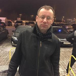Парни в Череповце: Валерий, 56 - ищет девушку из Череповца