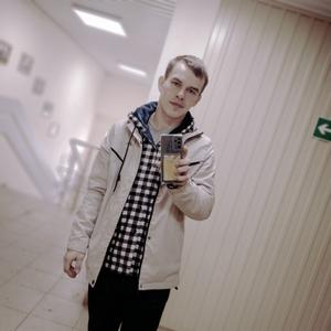 Вадим, 25 лет, Нурлат