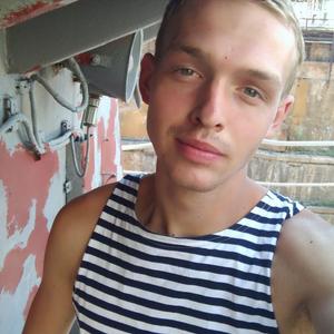 Макс, 25 лет, Смоленск