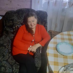 Девушки в Азнакаево: Ирина, 63 - ищет парня из Азнакаево