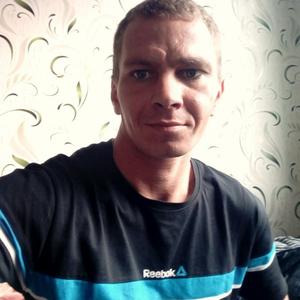 Виктор, 38 лет, Линево