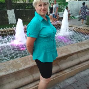 Девушки в Сочи: Ольга, 55 - ищет парня из Сочи