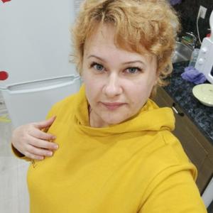 Девушки в Краснодаре (Краснодарский край): Анна, 43 - ищет парня из Краснодара (Краснодарский край)